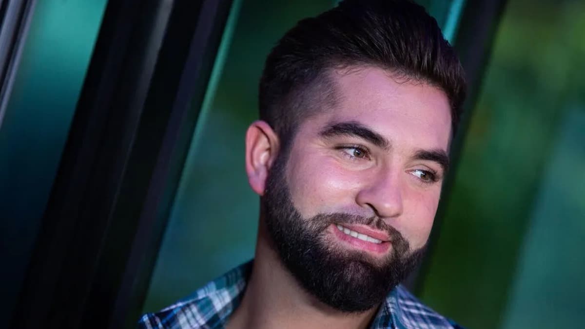 Kendji Girac est père, découvrez le cliché officiel de sa petite fille et son prénom ! (Sublime)