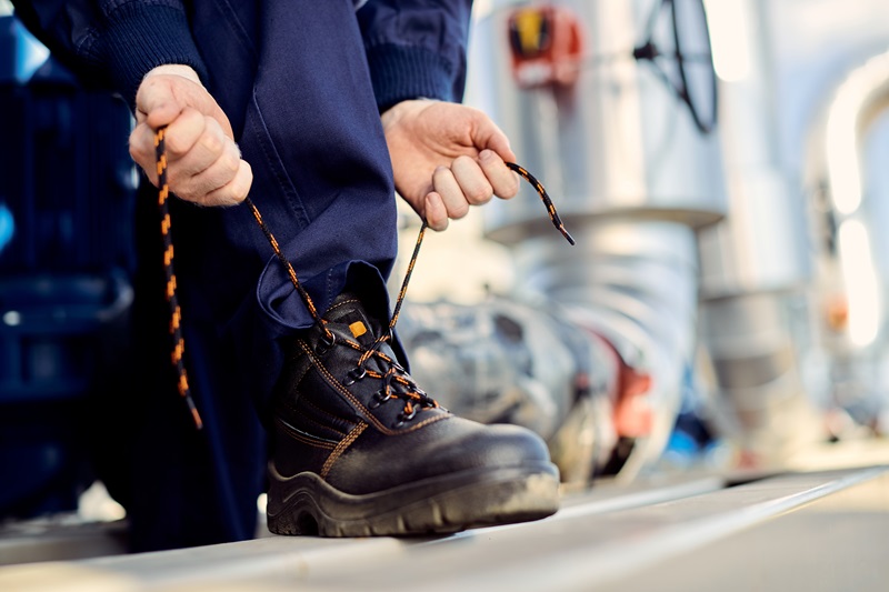 Les avantages des chaussures rangers pour les agents de sécurité